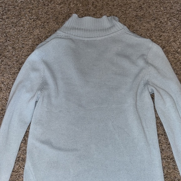 Baby blue V-neck zip up ( half way ) sweater 🤍 - Picture 3 of 4